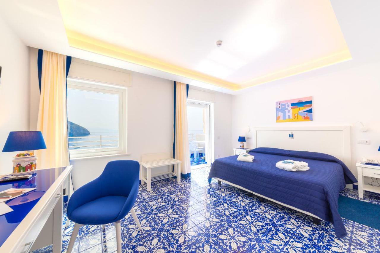 San Michele Hotel & Spa Sant'Angelo  Экстерьер фото